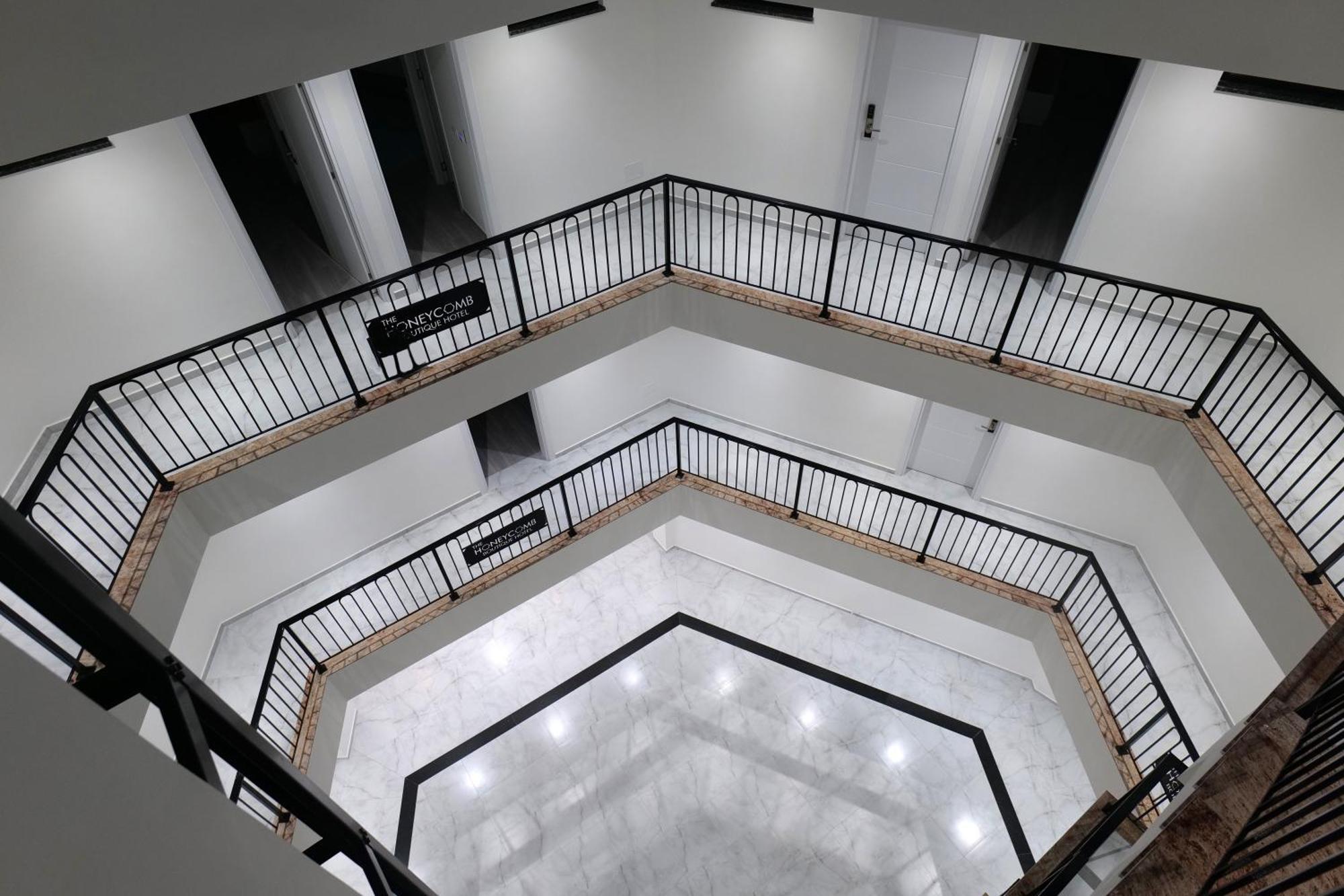 The Honeycomb Boutique Hotel ゴーレム エクステリア 写真
