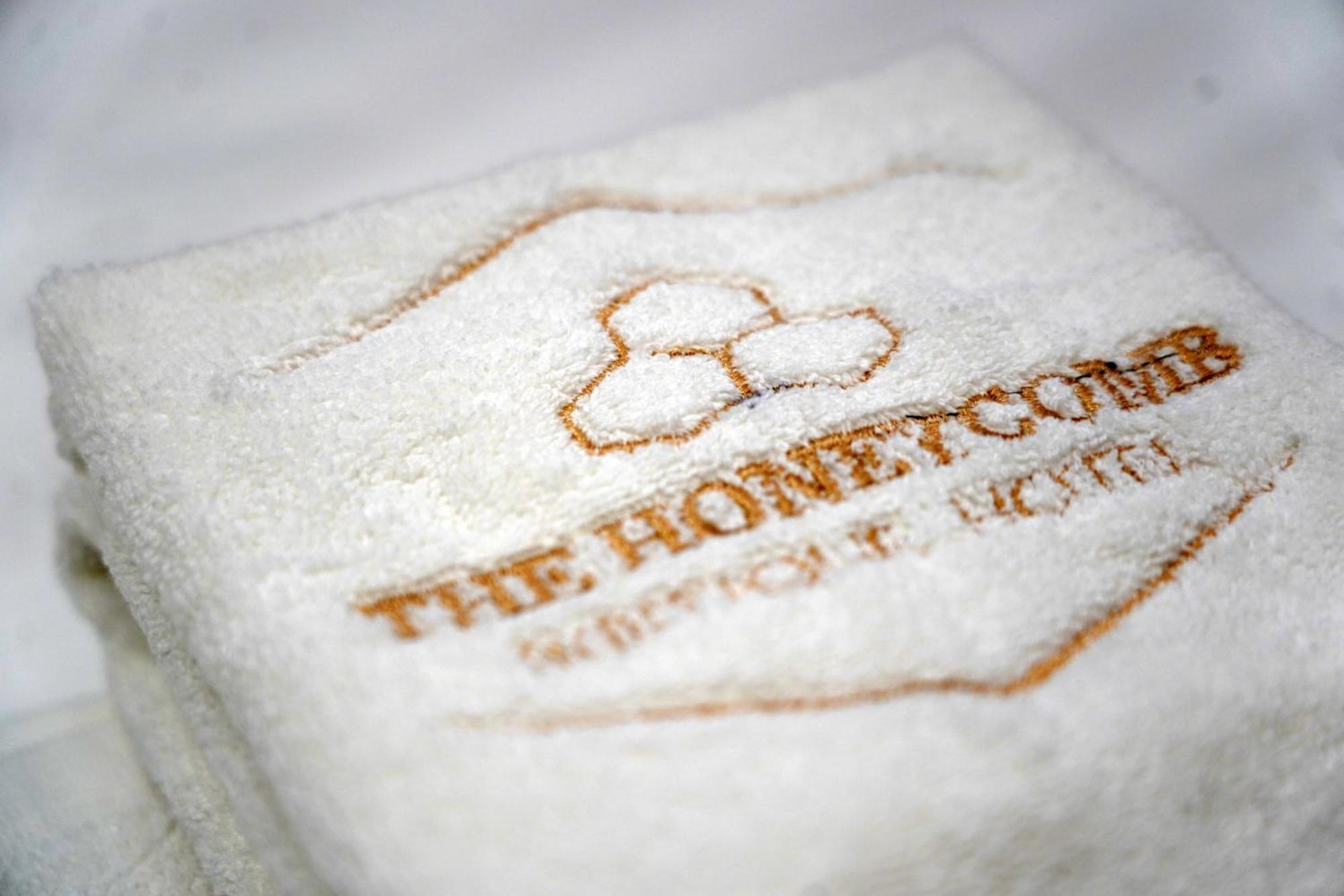 The Honeycomb Boutique Hotel ゴーレム エクステリア 写真
