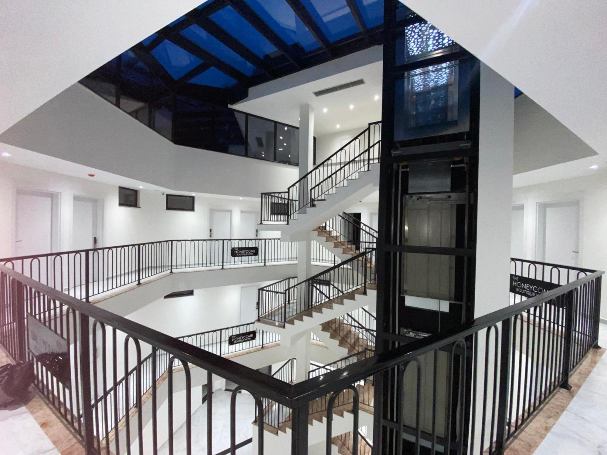 The Honeycomb Boutique Hotel ゴーレム エクステリア 写真