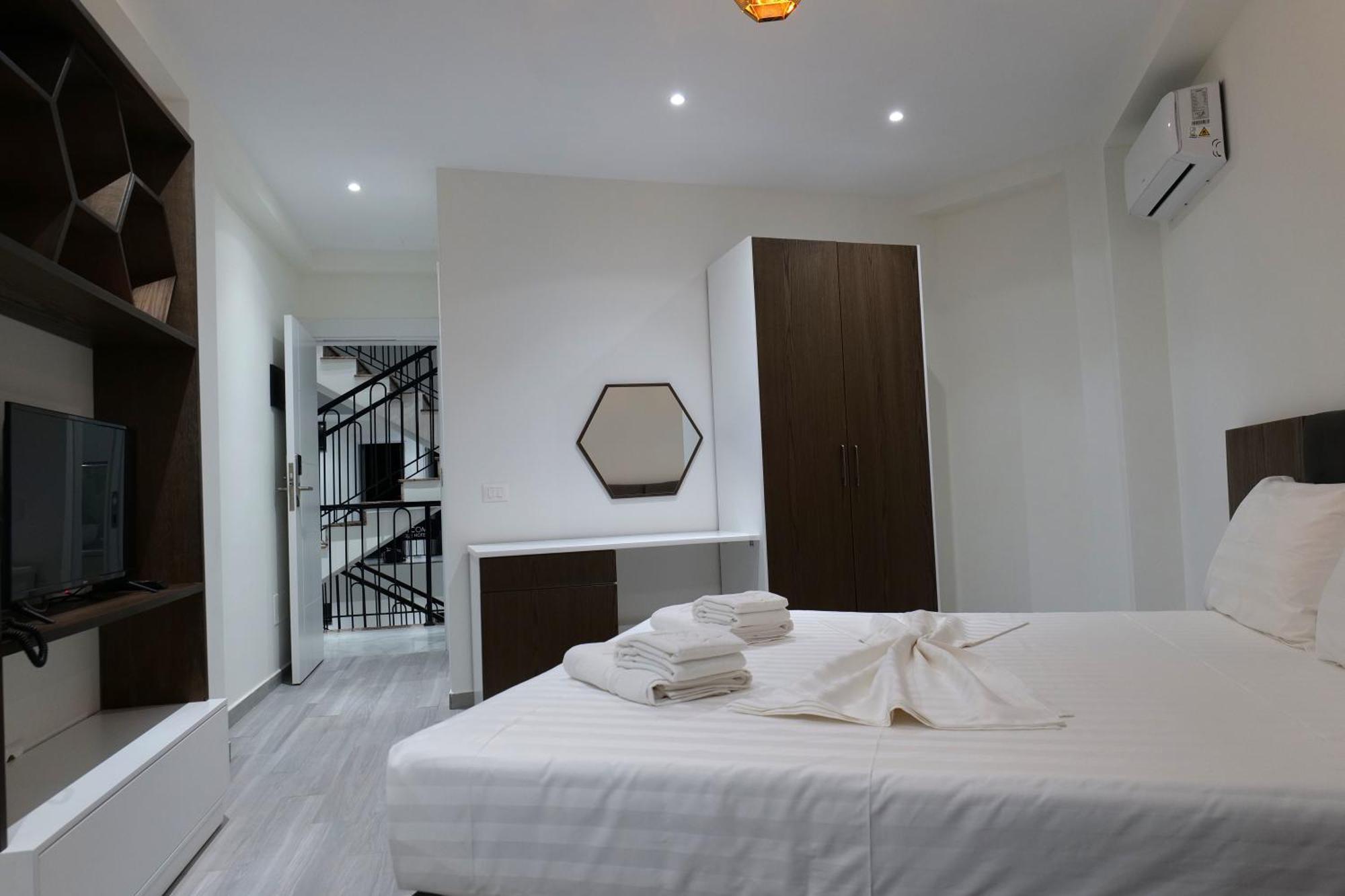 The Honeycomb Boutique Hotel ゴーレム エクステリア 写真
